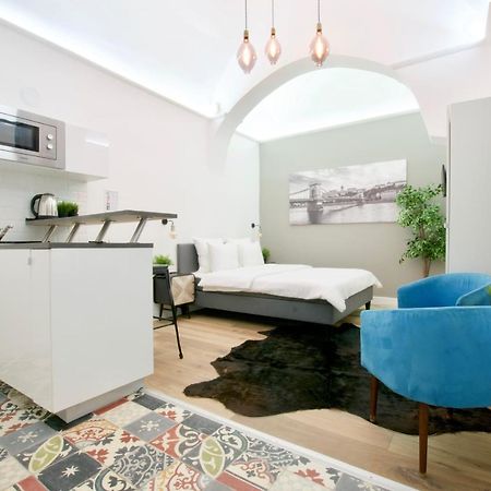 Standard Apartment By Hi5 - Nagysandor Street Boedapest Buitenkant foto