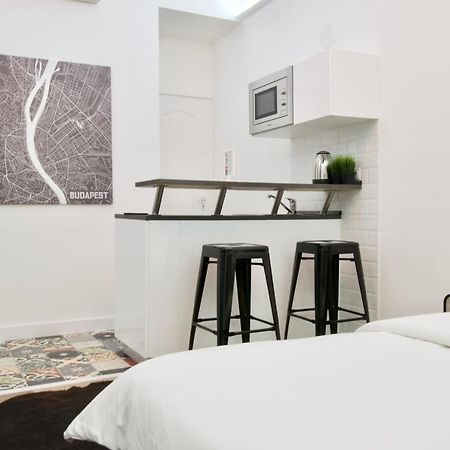 Standard Apartment By Hi5 - Nagysandor Street Boedapest Buitenkant foto