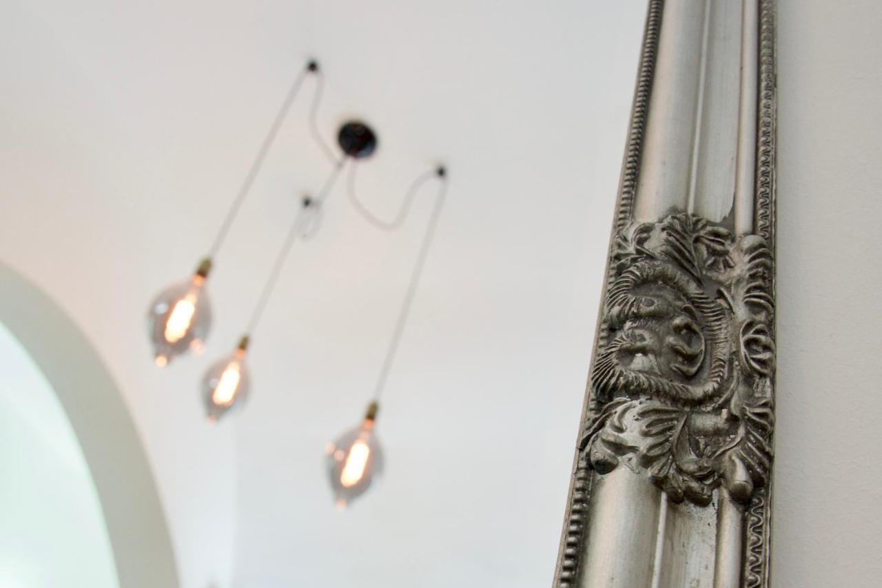 Standard Apartment By Hi5 - Nagysandor Street Boedapest Buitenkant foto
