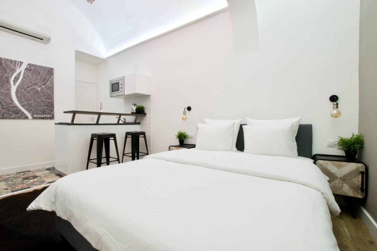 Standard Apartment By Hi5 - Nagysandor Street Boedapest Buitenkant foto